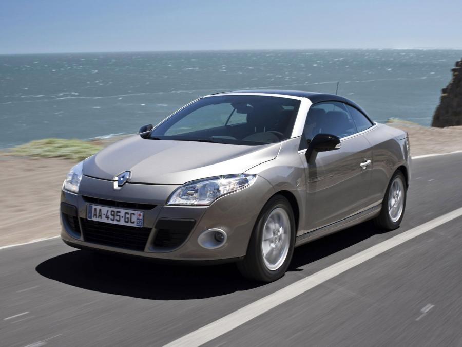  Renault Megane CC 2010 года  (фото 19 из 65)